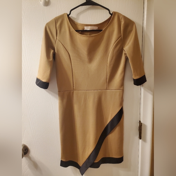 Tan dress - Picture 1 of 5